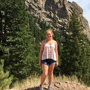 Meet your Posher, Kayla